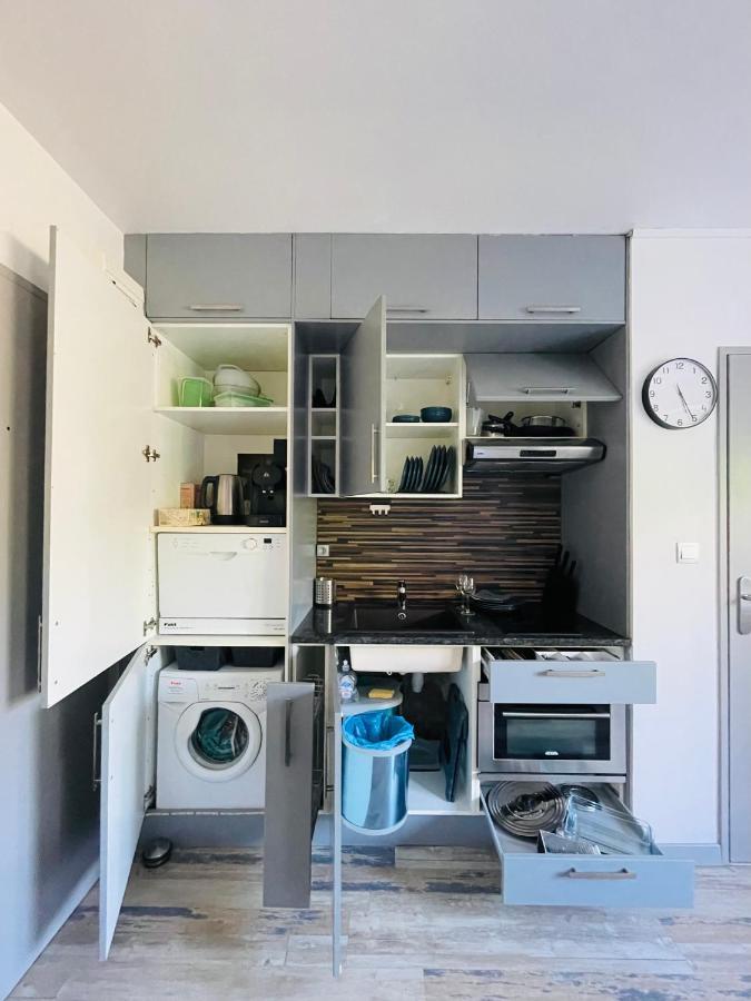 Dnn - Stylish Studio - Free Wifi, Netflix And Parking - Min Away To Basel And Airport - Dishwasher, Washing Machine แซ็ง-ลุยส์ ภายนอก รูปภาพ