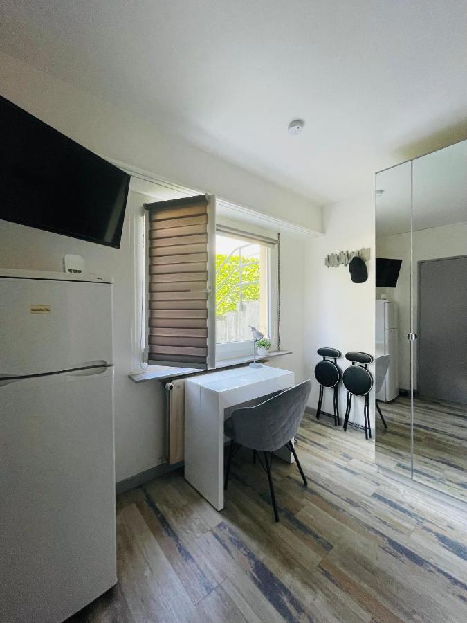 Dnn - Stylish Studio - Free Wifi, Netflix And Parking - Min Away To Basel And Airport - Dishwasher, Washing Machine แซ็ง-ลุยส์ ภายนอก รูปภาพ