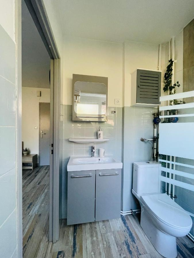Dnn - Stylish Studio - Free Wifi, Netflix And Parking - Min Away To Basel And Airport - Dishwasher, Washing Machine แซ็ง-ลุยส์ ภายนอก รูปภาพ